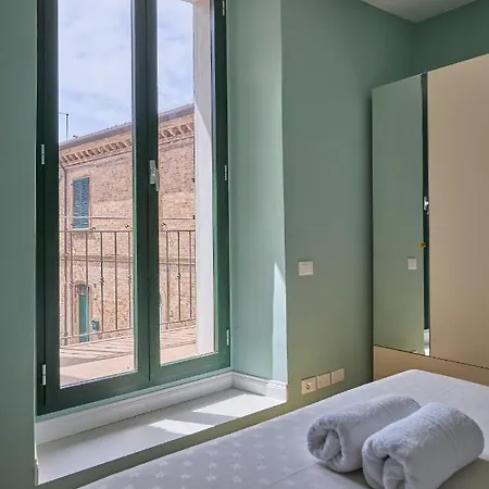 Apartament Cameranoapartments - L'angolo Della Piazza Camerano