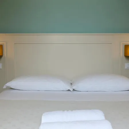 Cameranoapartments - L'angolo Della Piazza Διαμέρισμα Camerano